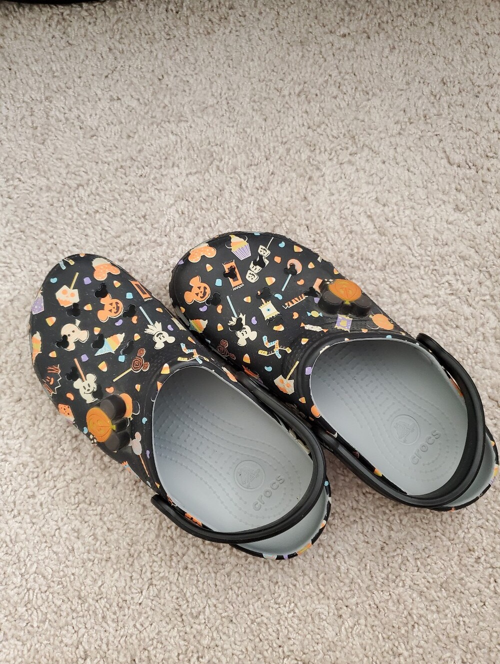 Disney Parks Exclusive 2020 Mickey Crocs